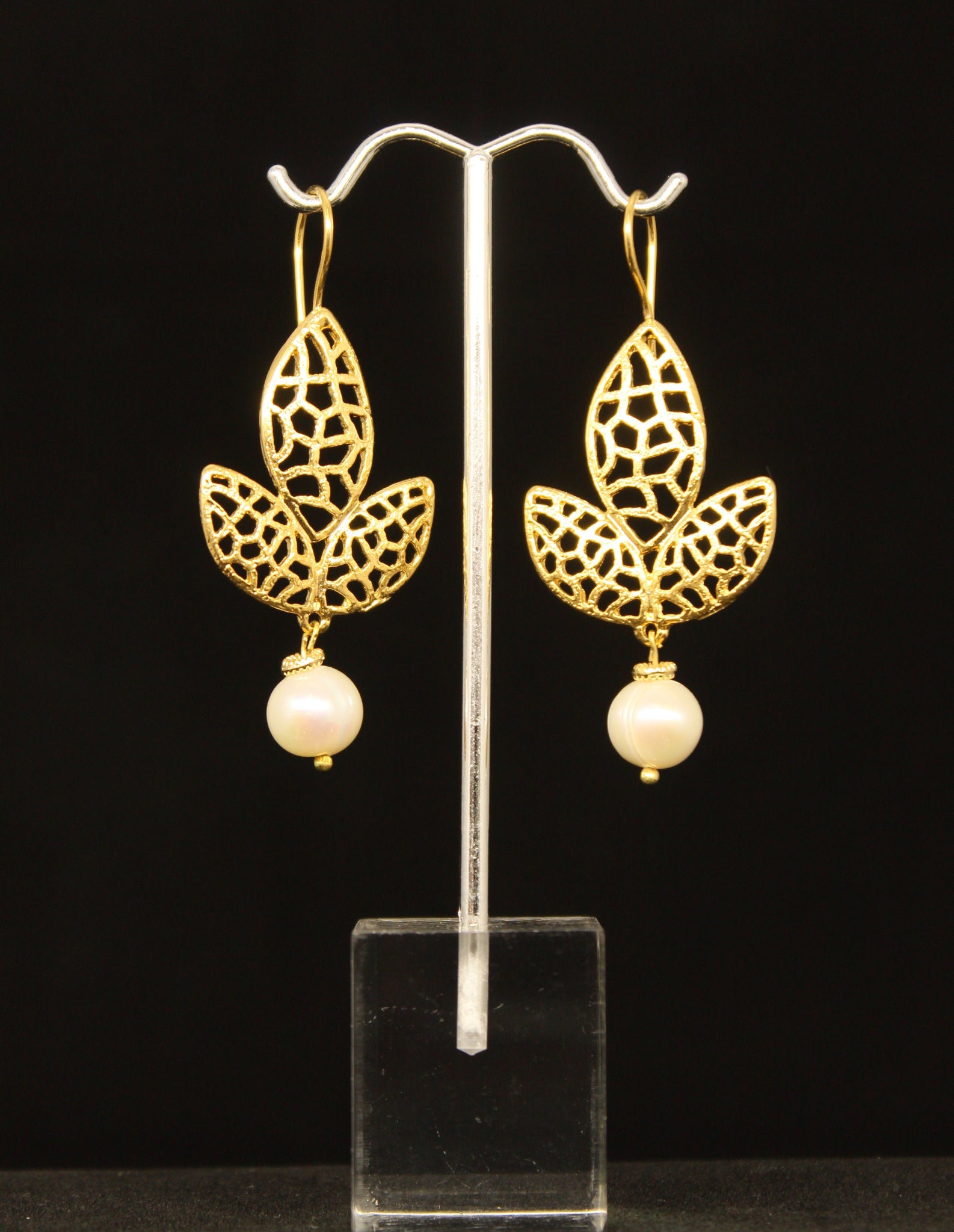 FILIGREE EARRING