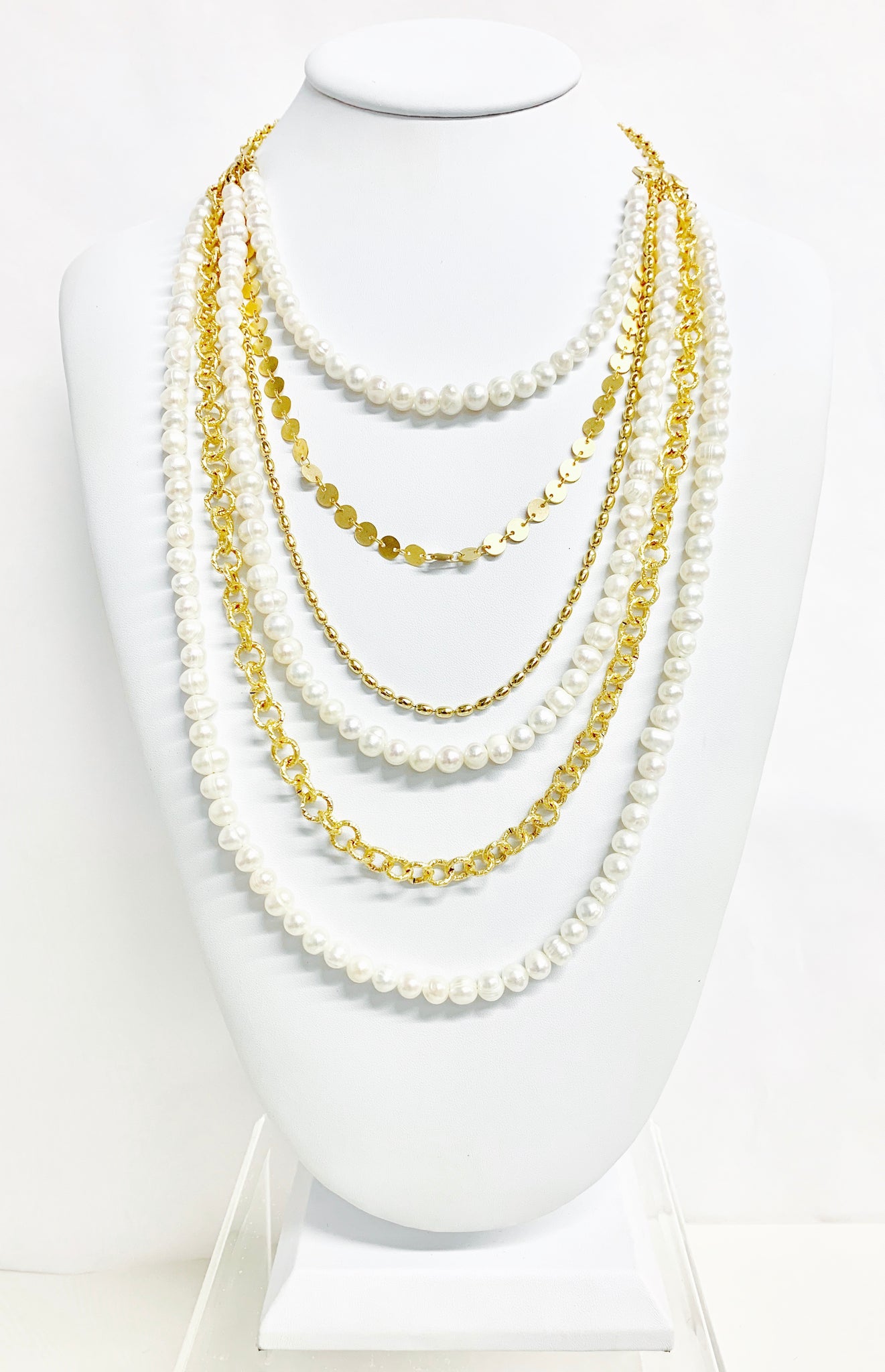 PEARL LAYERING NECKACE